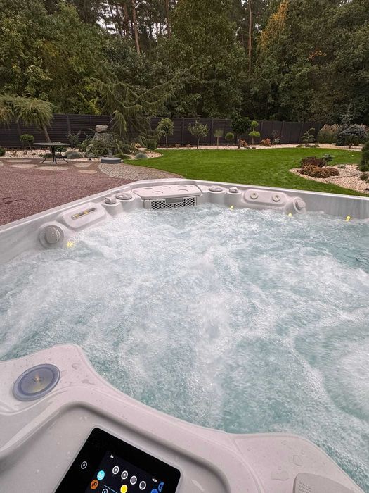 Całoroczne Jacuzzi Ogrodowe dla 5 osób Dynasty - Holenderska Marka