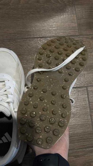 Кросівки adidas