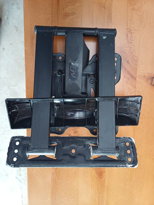 Telewizor Grundig 32" + hak na ścianę. POLECAM