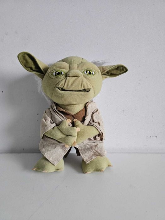 Star Wars maskotka interaktywna Yoda mówiący gadający talking plush