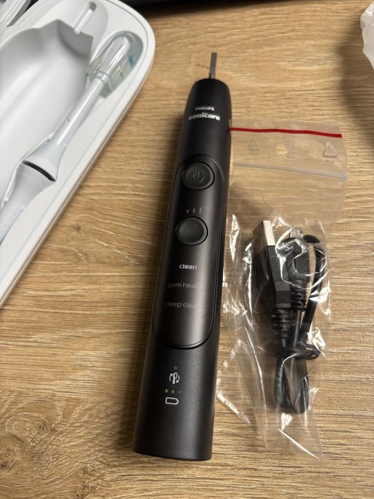 Philips Sonicare HX960K Czarna Szczoteczka soniczna case ładowarka