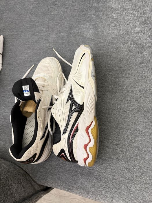 Волейбольні кросівки Mizuno р 46,5