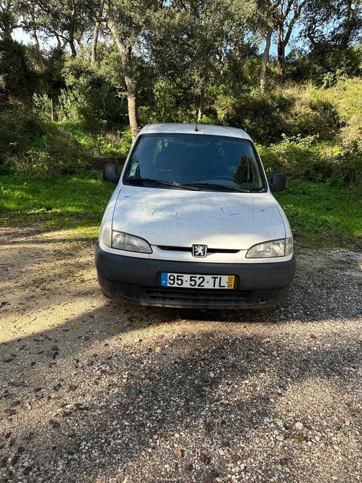Peugeot Partner 1.9 D, de 2002, quase 140000km