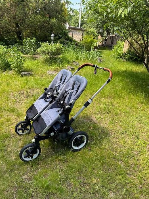 Продам коляску для двійні Bugaboo