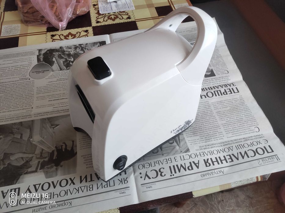 Мясорубка DARIO DMG-0118 по запчастям. Лоток.