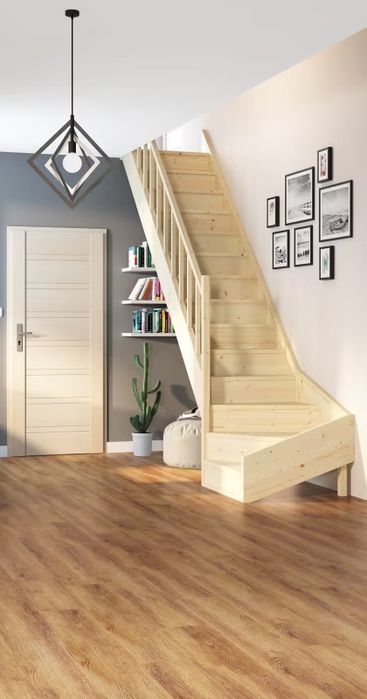 Nowe schody drewniane z zabiegiem lewoskrętne