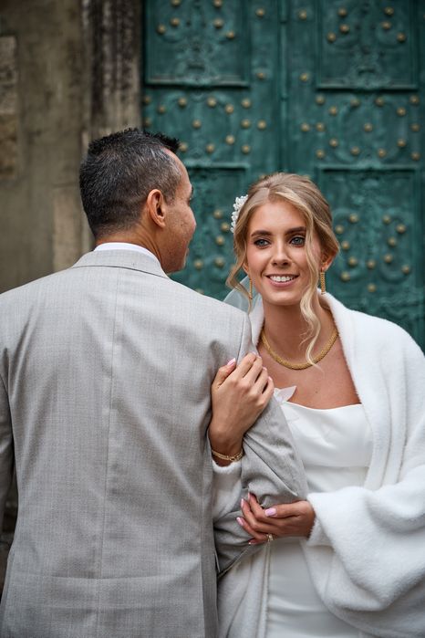 Весільний фотограф та відеограф. Виїжджаю по області.