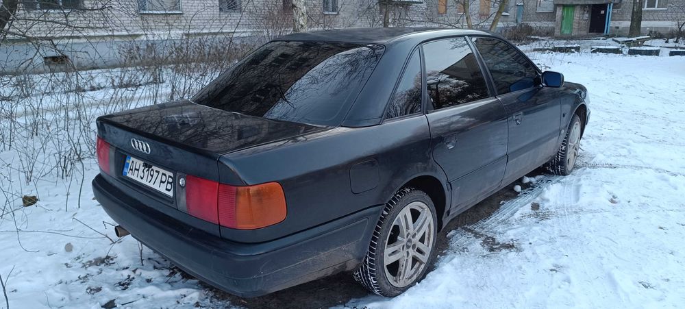 Продам Audi 100c4