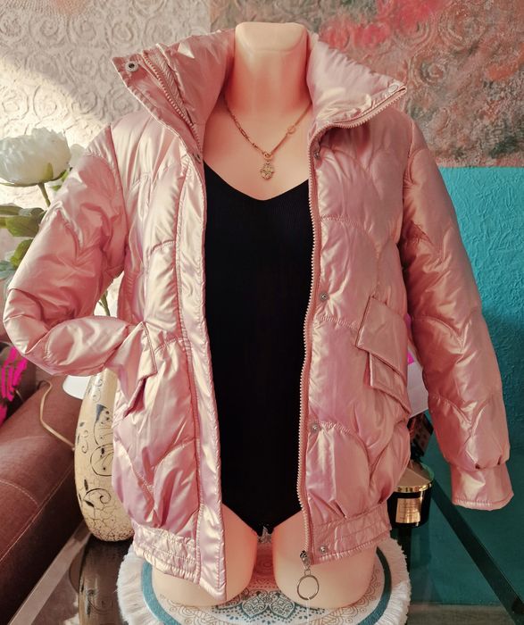 Pikowana ocieplana kurtka damska.