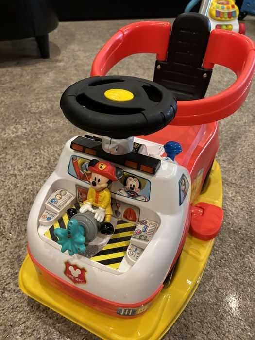 Carro / baloiço bombeiros Disney
