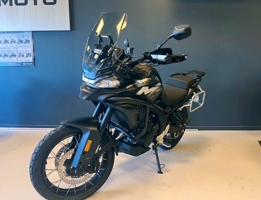 CFMoto 700 MT, 846km, novo