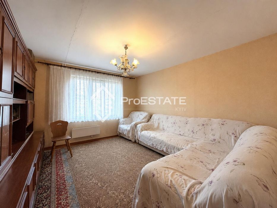 Продаж 3 кімнатної квартири 69 м вул. Данькевича 1/79 Київ