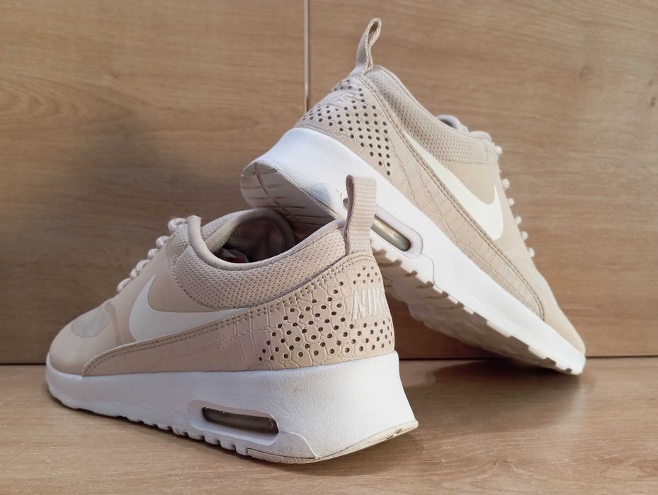 NIKE Wmns Air Max Thea Buty Sportowe Damskie Rozm 37,5 /23,5cm