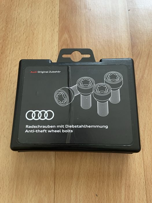 Секретки Audi 83A071455 оригінал