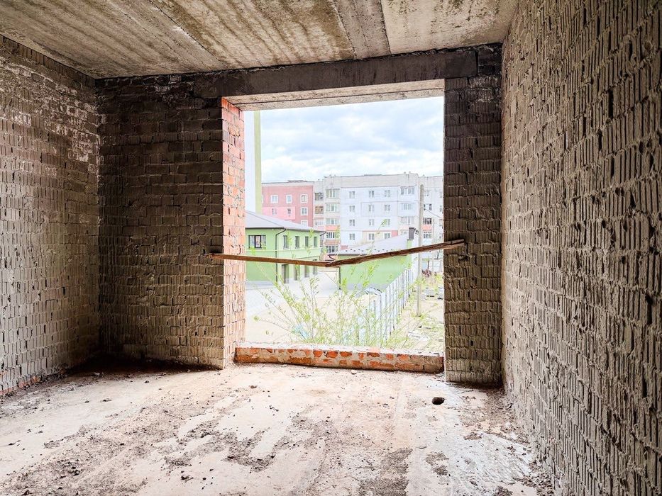 Продам 2 кімнатну квартиру в м. Калуш в цегляному будинку біля Епіцентру