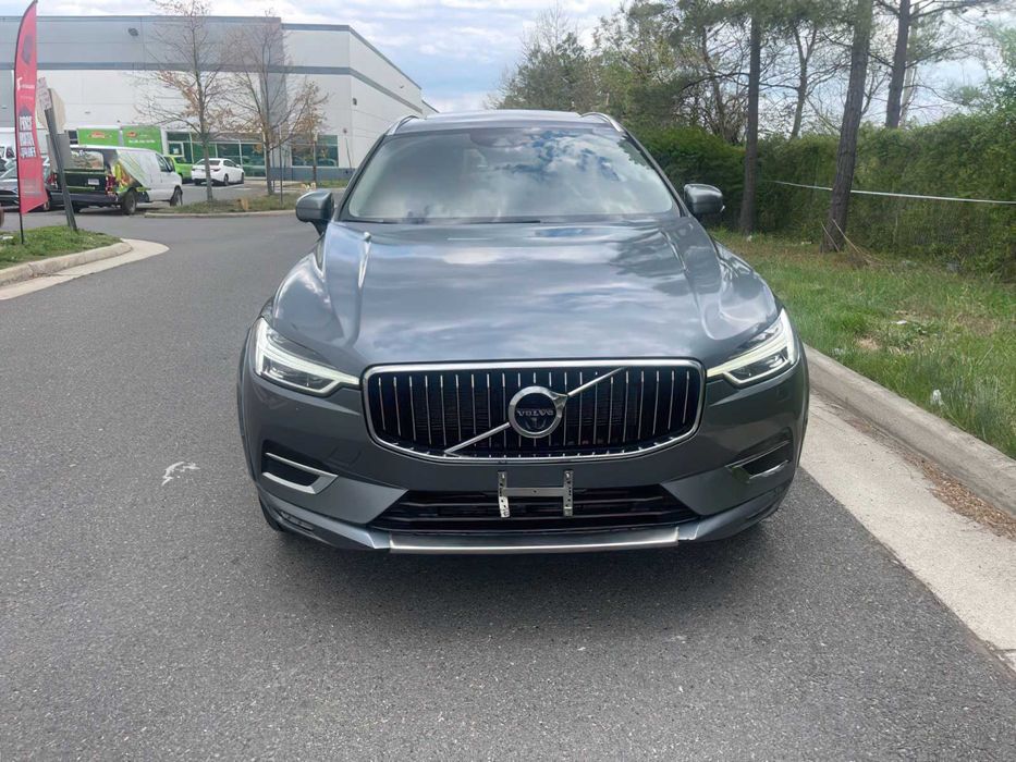 Volvo XC60      2018