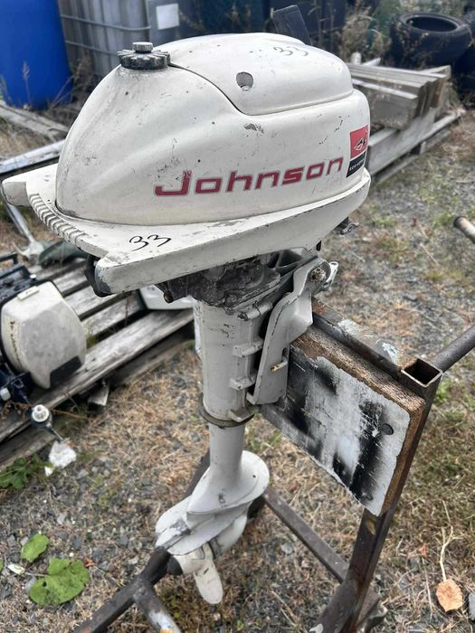 Johnson 3KM rumpel, spodzina bez śruby, gaźnik