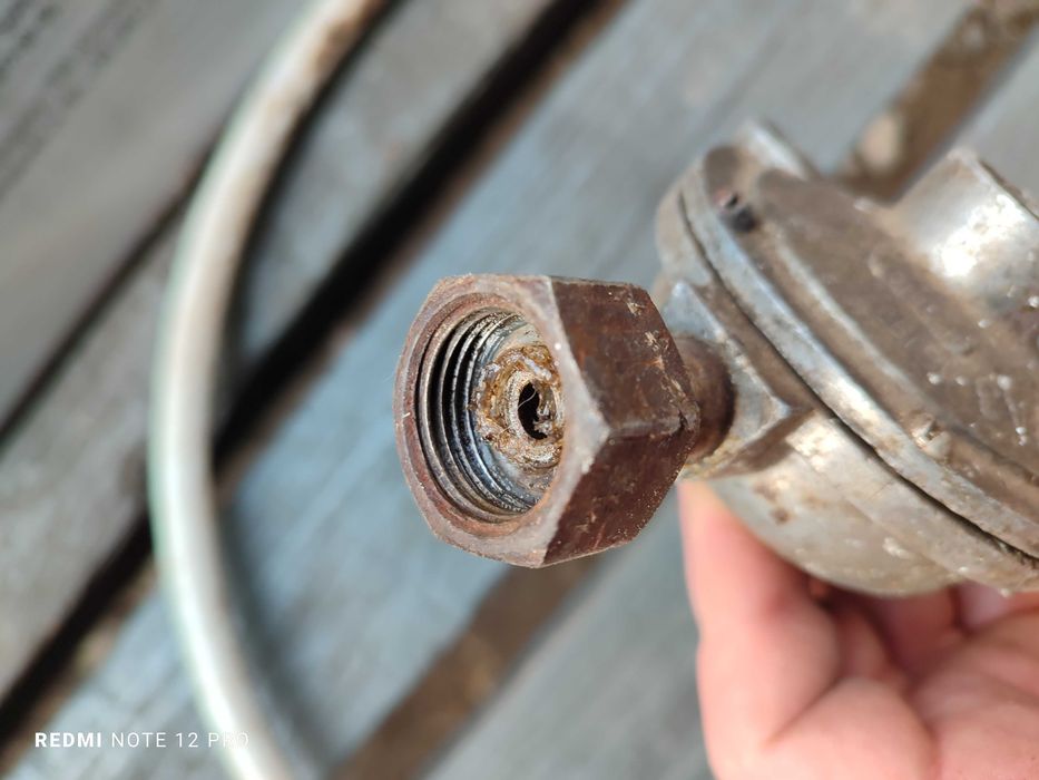 Редуктор газовый пропановый бытовой со шлангом 2 м