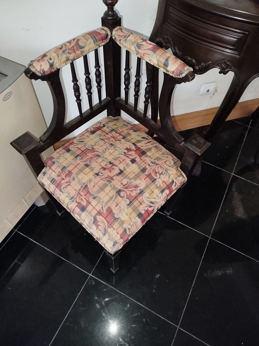 Cadeira em esquadria