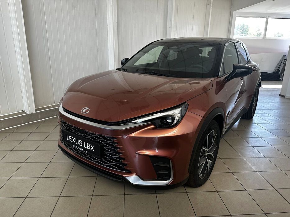 Lexus LBX