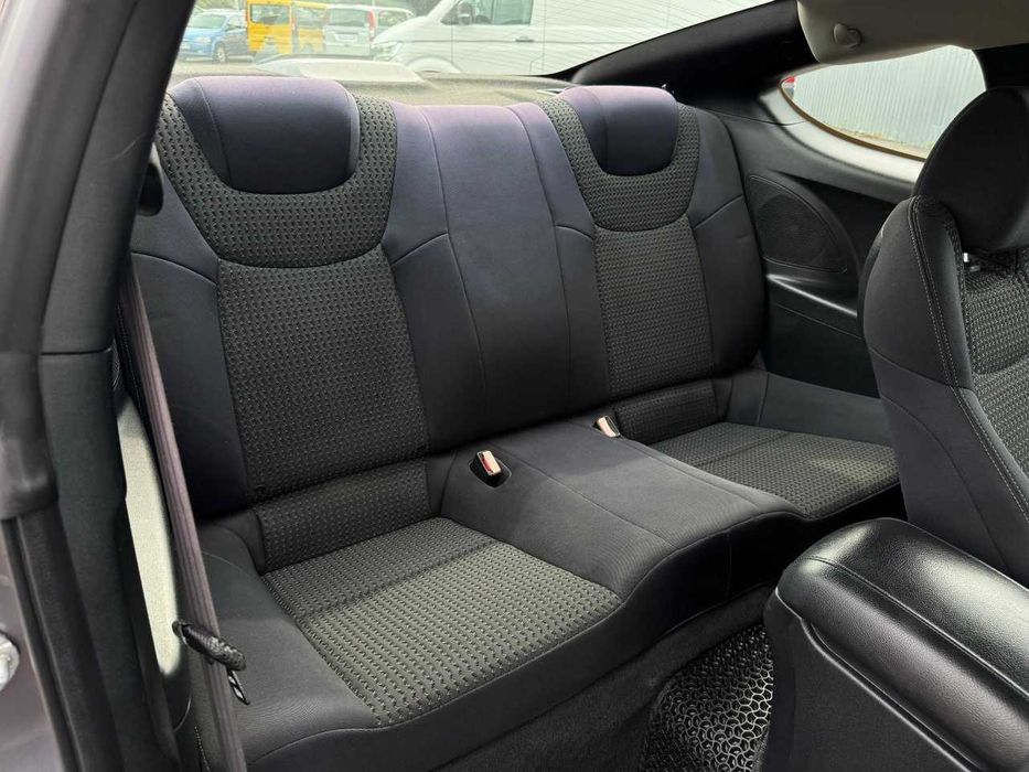 Продам Hyundai Genesis 2011. Можна в розстрочку, під викуп