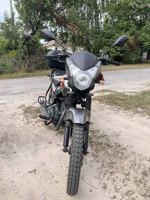 Мотоцикл Лифан BTR 200.