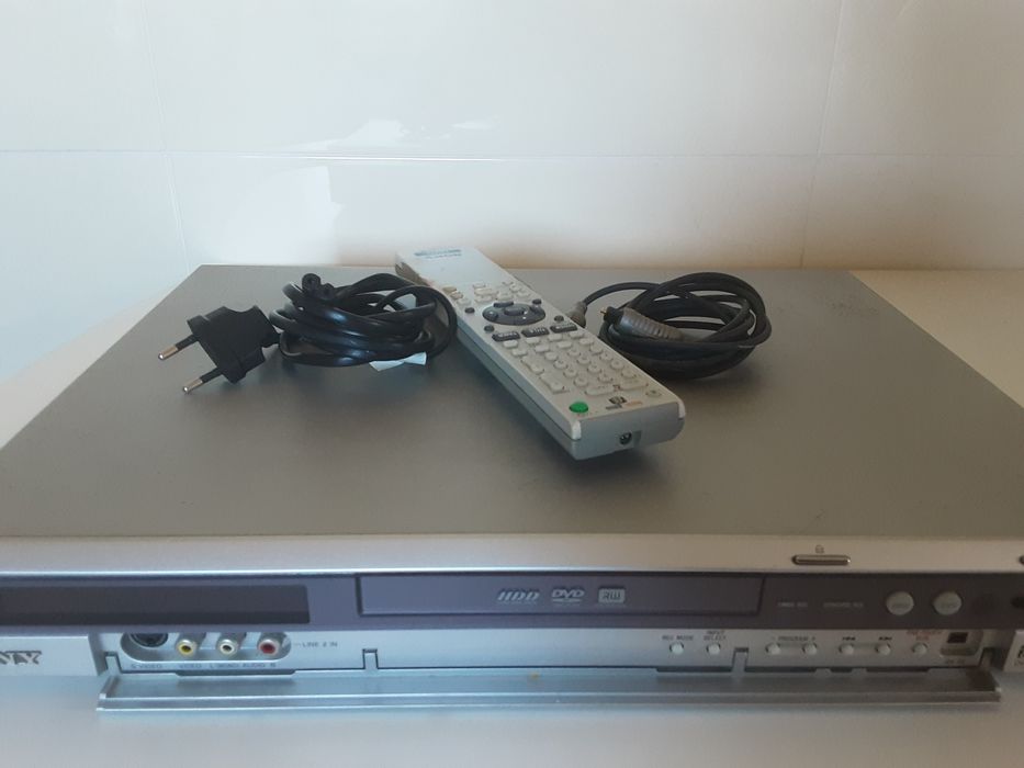 Leitor e gravador de DVD Sony RDR-HX710
