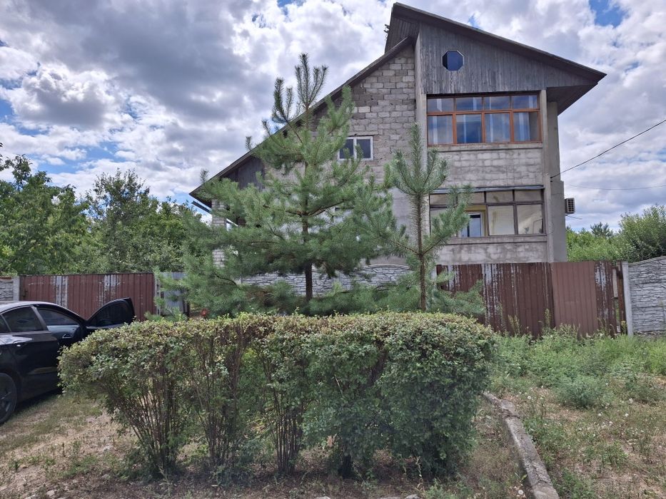 Продам большой дом