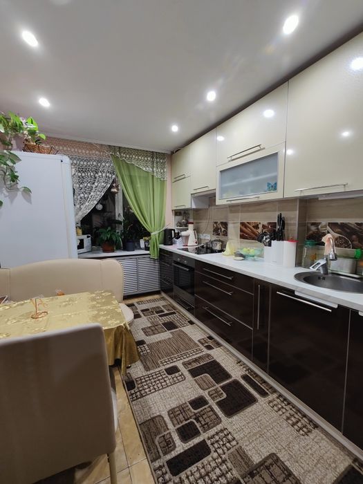 Продам 3 комнатная квартира Залютино. Капремонт