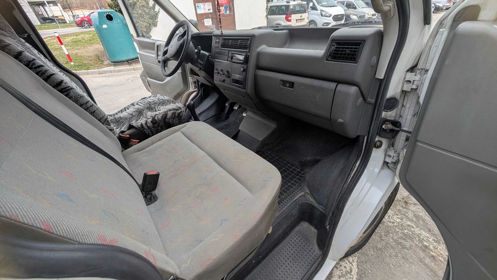 VW T4 bezwypadkowy lakier oryginał