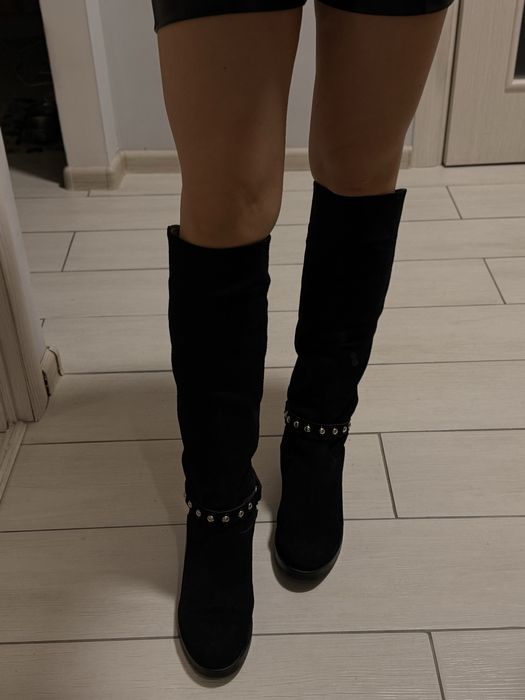 Замшеві чоботи. Европейка