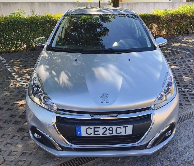 Peugeot 208, Gasolina, 2018 com apenas 56mill KM