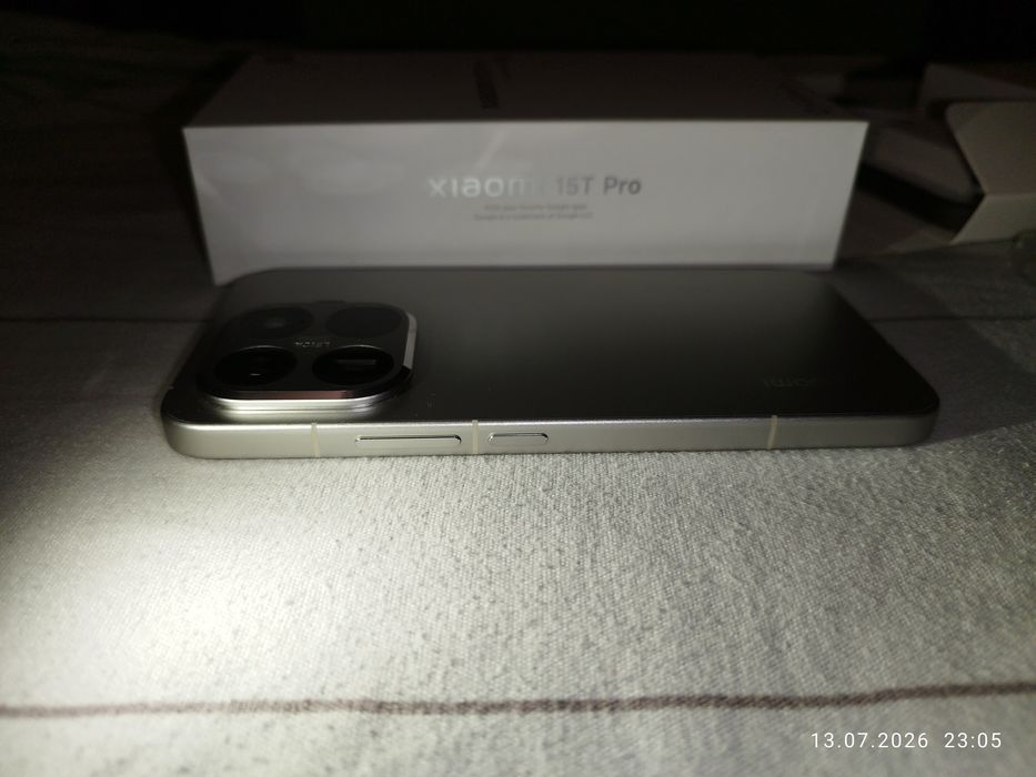 Продам xiaomi 15T pro 12/512 в відмінному стані