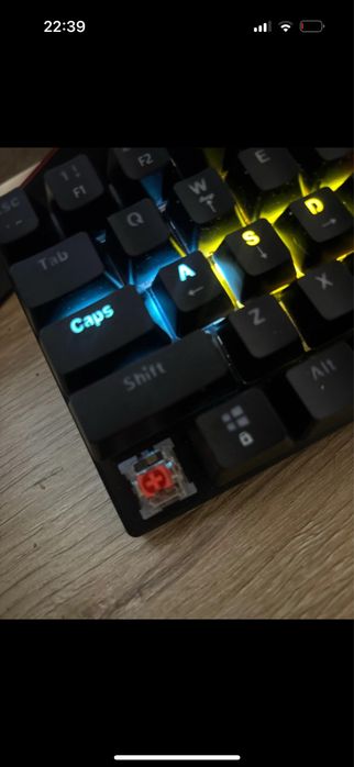 Teclado gamer 60% Mecânico!!Red switch