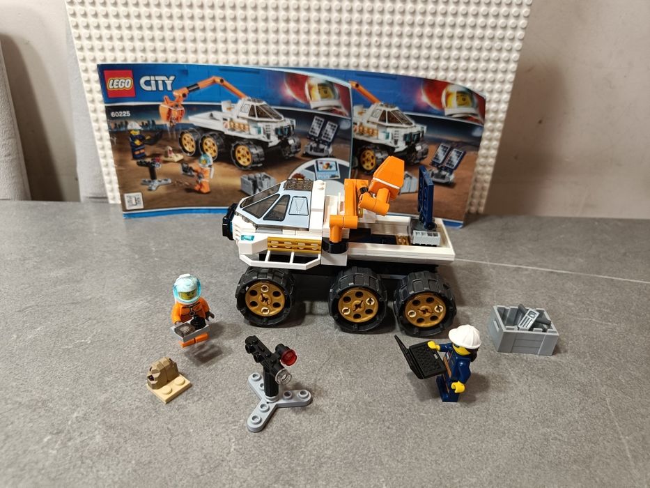 Zestaw LEGO City 60225