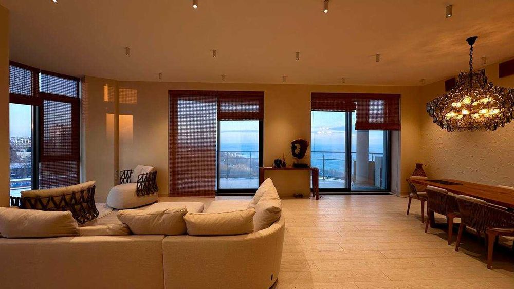 Ексклюзивна квартира з терасою в будинку «Каркашадзе Ювілейний»