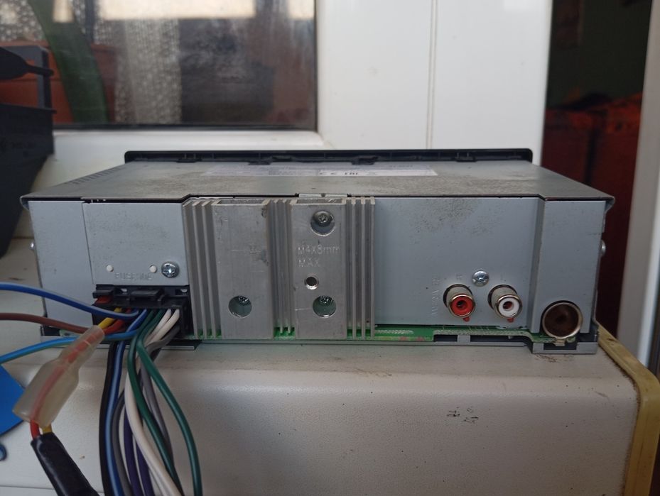 Kenwood kmm-105 AY c Bluetooth,FLAC.