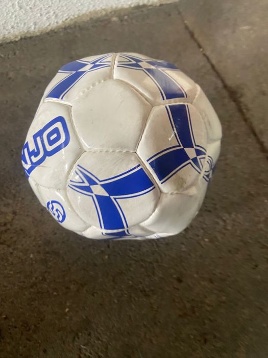 Lote 3 bolas de futebol Kipsta, Sanjo e Evolution