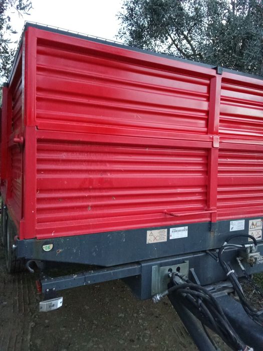 Reboque agrícola de 2 eixos