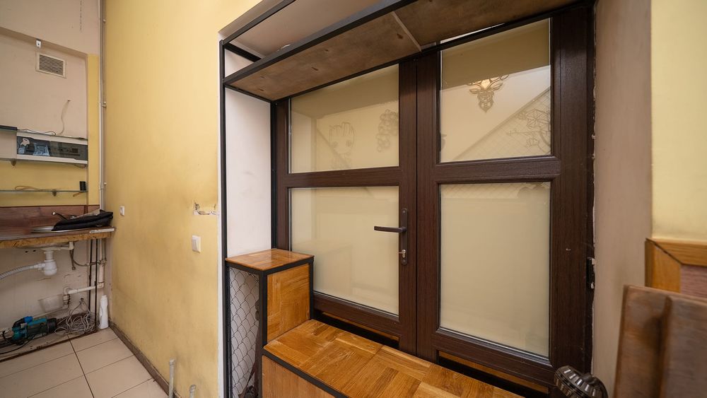 Оренда приміщення з ремонтом під кавʼярню 7,8 кв.м. Центр Площа ВАЛ