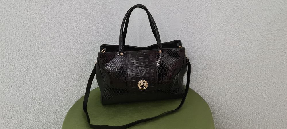 Bolsa cavalinho preta.