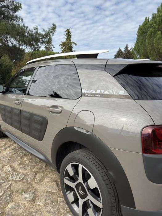 Citroën C4 Cactus 1.2 PureTech 110 cv Rip Curl | Teto Panorâmico — photo 4