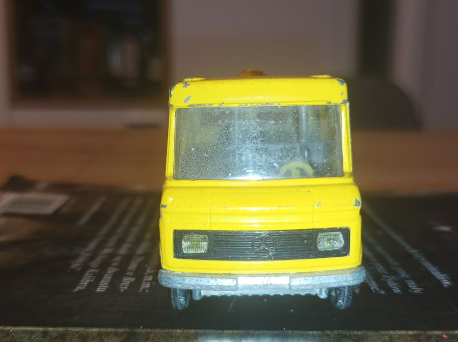 Stary model vintage siku Mercedes Benz poczta niemiecka