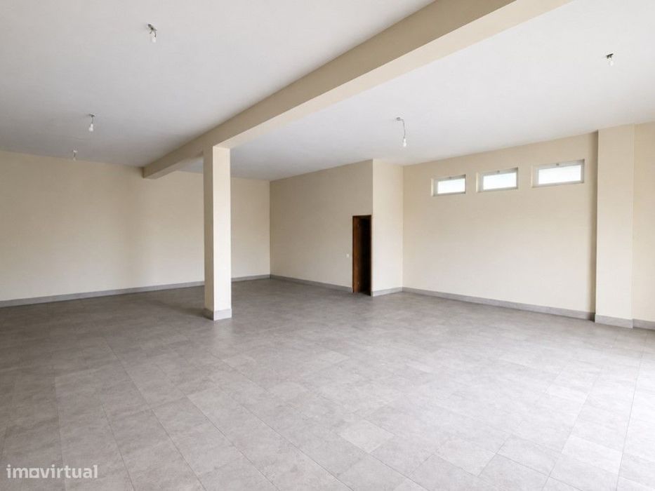 Warehouse in Cimo da Vila | Ovar