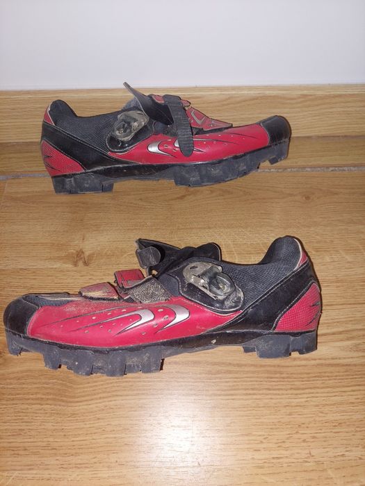 Sapatos de bicicleta 44