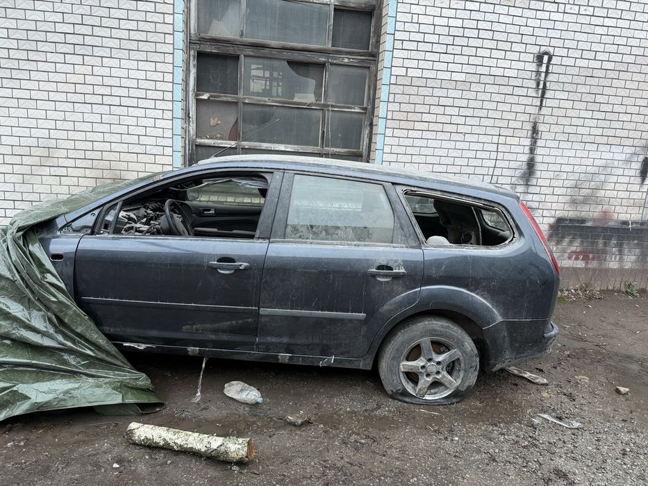 Продам авто під відновлення форд фокус мк2