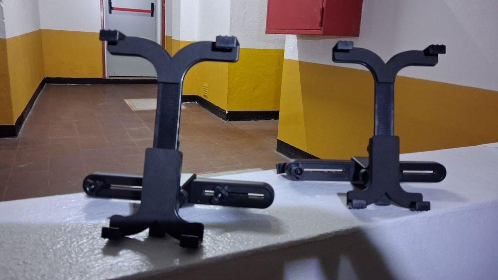 Suportes tablet/telemóvel carro