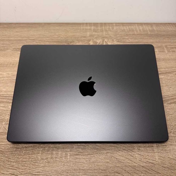 Macbook Pro 14" Late 2024 M4 Pro / 48Gb / SSD 512Gb акб:98% (код:M1556)