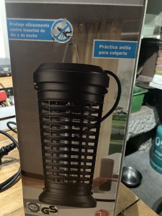 Lampada mata-insectos