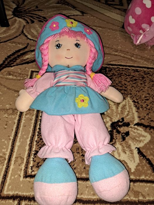 Іграшки,Музичні ляльки